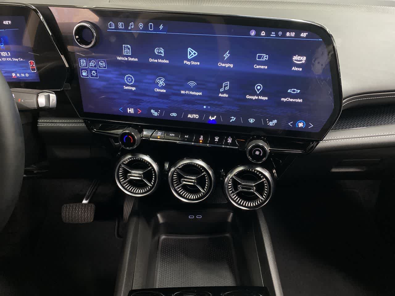 Thumbnail: 2024 Chevrolet Blazer EV - 23