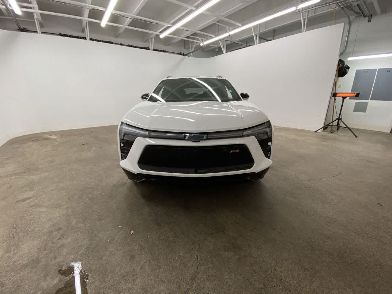 Thumbnail: 2024 Chevrolet Blazer EV - 9