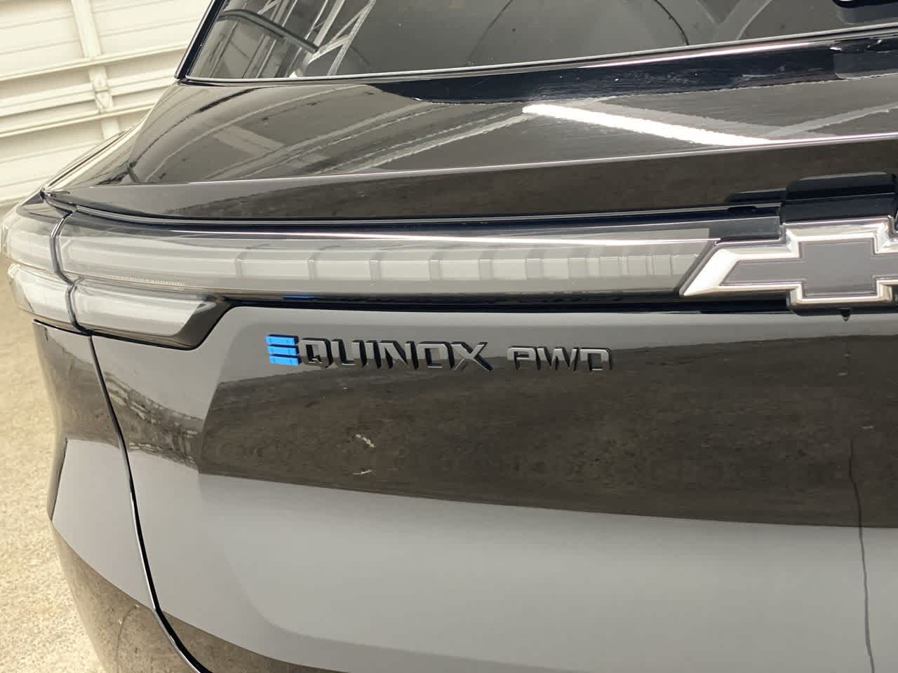 Thumbnail: 2024 Chevrolet Equinox - 10