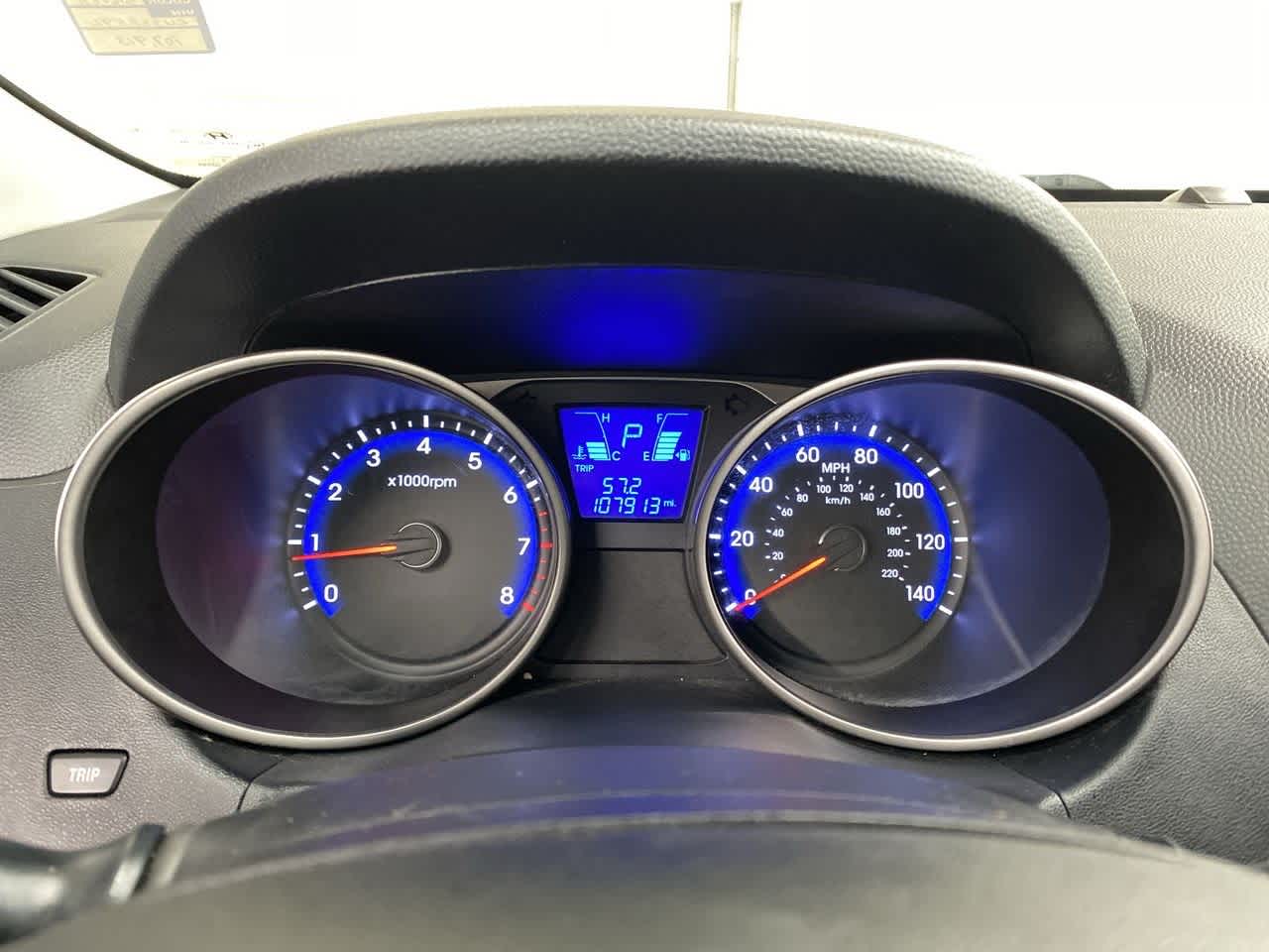 Thumbnail: 2012 Hyundai Tucson - 28