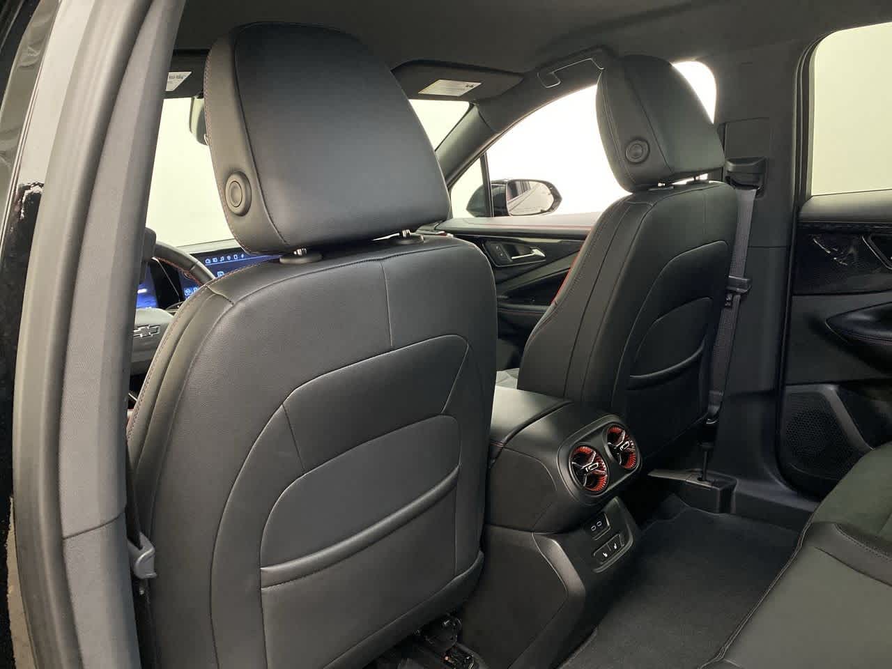 Thumbnail: 2024 Chevrolet Blazer EV - 17