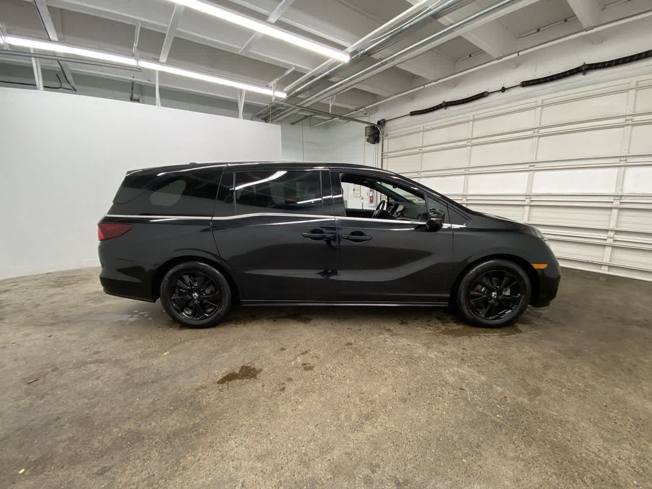 Thumbnail: 2024 Honda Odyssey - 7