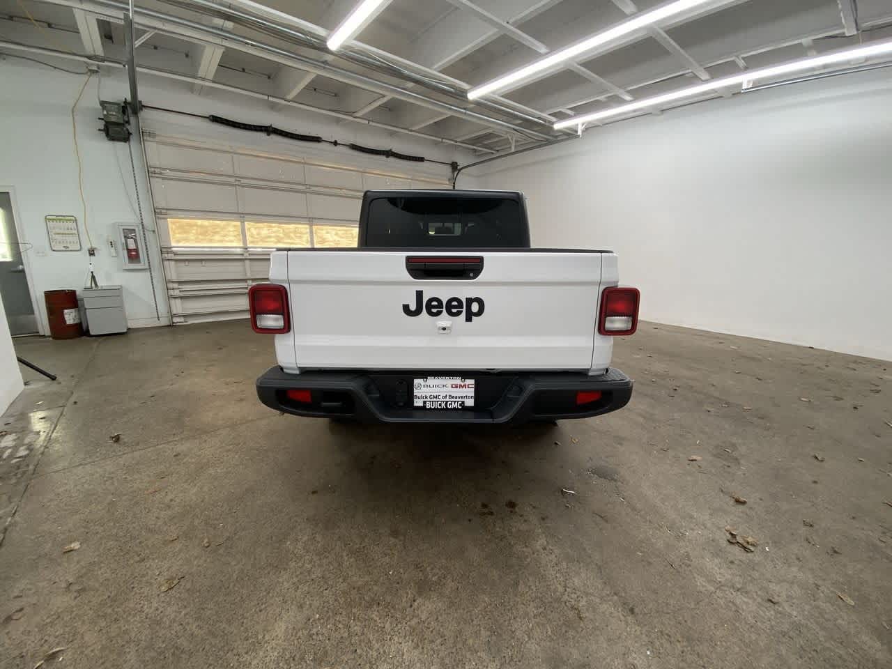 Thumbnail: 2022 Jeep Gladiator - 5