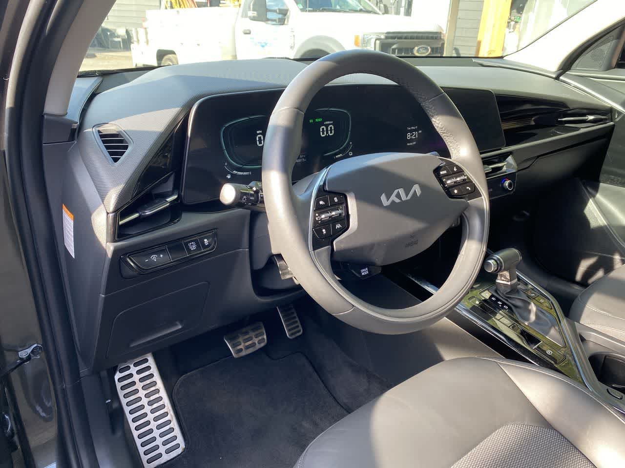 Thumbnail: 2023 Kia Niro - 2
