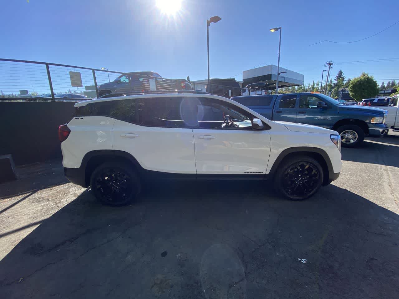 Thumbnail: 2022 GMC Terrain - 7
