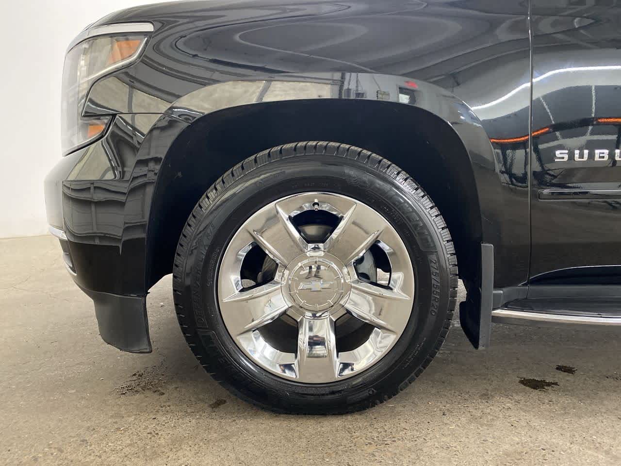 Thumbnail: 2017 Chevrolet Suburban - 11