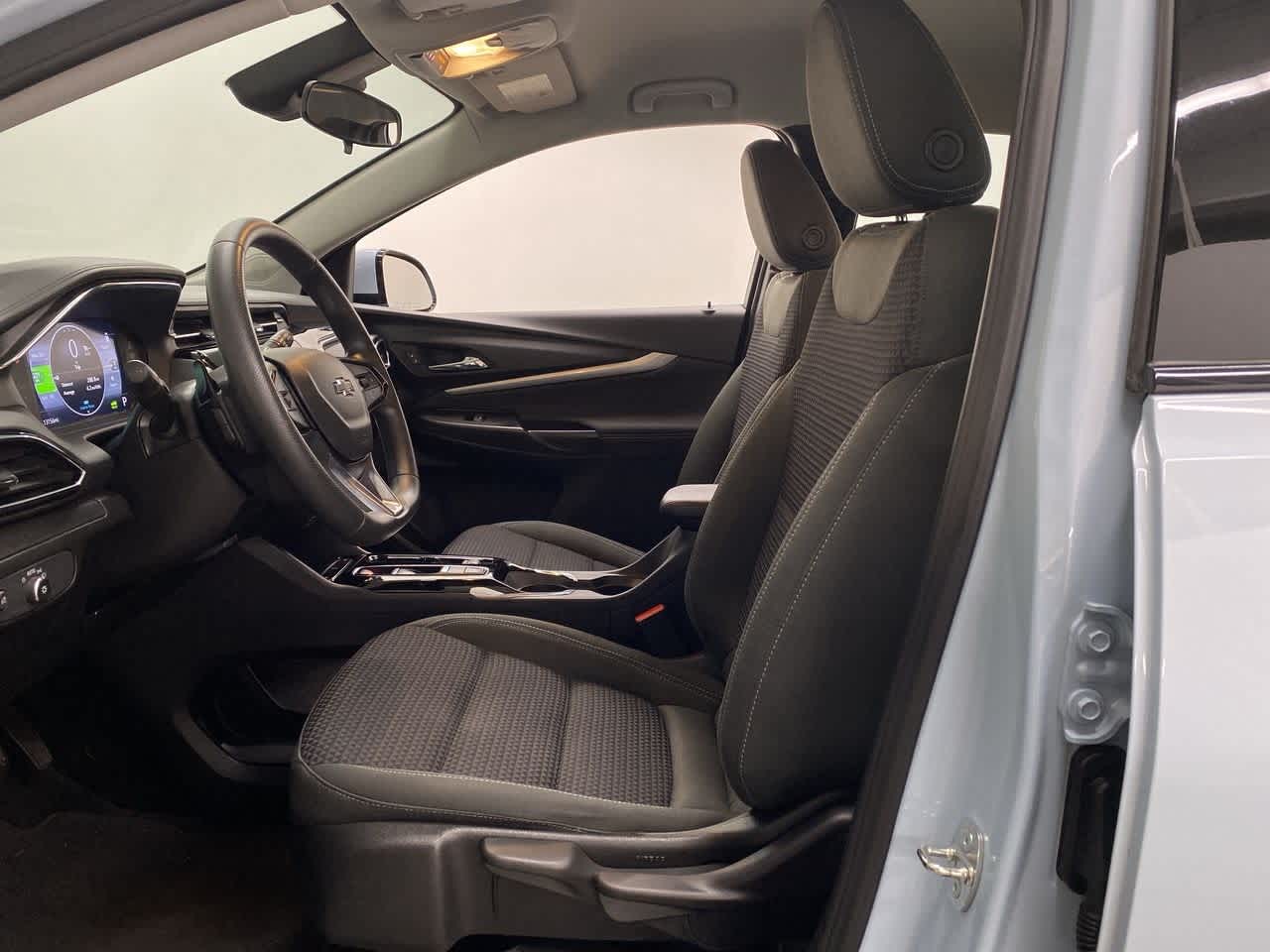 Thumbnail: 2023 Chevrolet Bolt EUV - 14