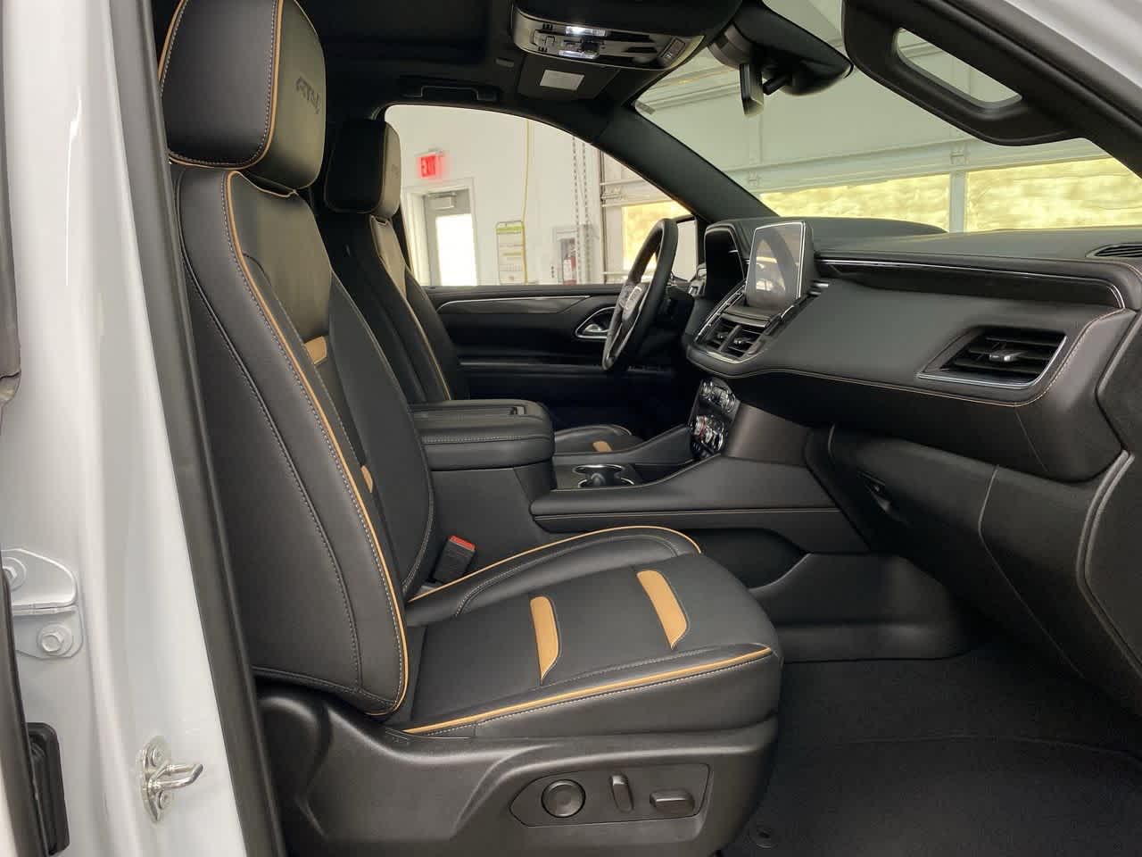 Thumbnail: 2024 GMC Yukon - 18