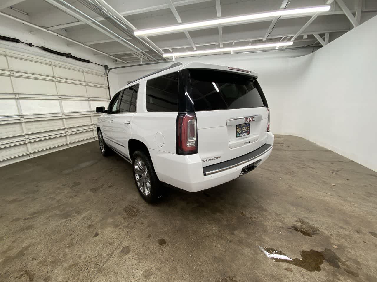 Thumbnail: 2016 GMC Yukon - 4