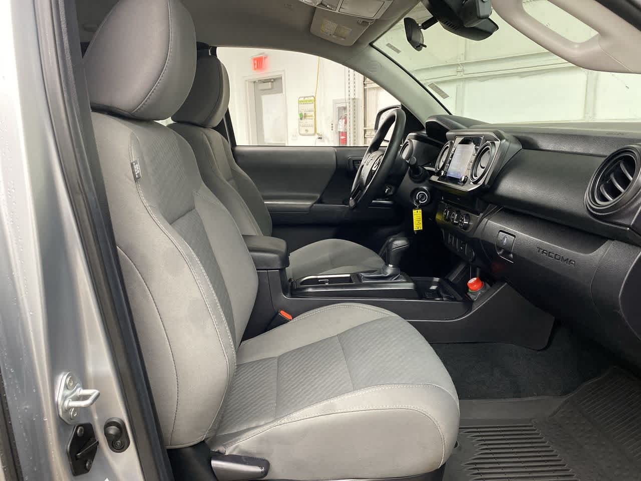 Thumbnail: 2022 Toyota Tacoma - 16