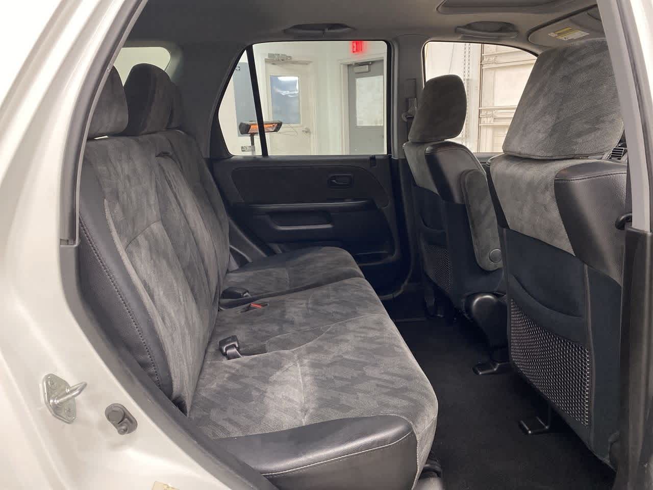 Thumbnail: 2003 Honda CR-V - 18