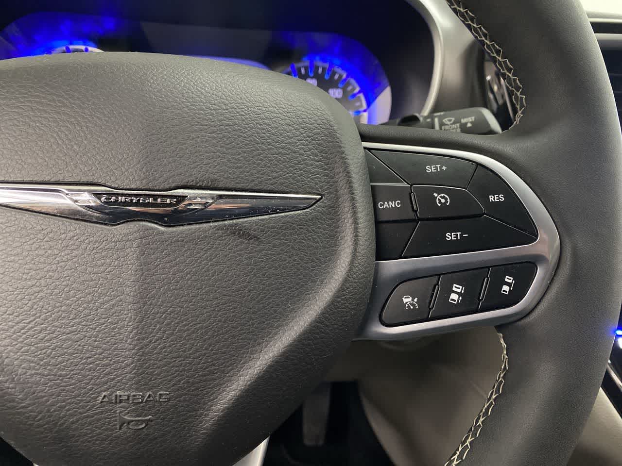 Thumbnail: 2024 Chrysler Pacifica - 21