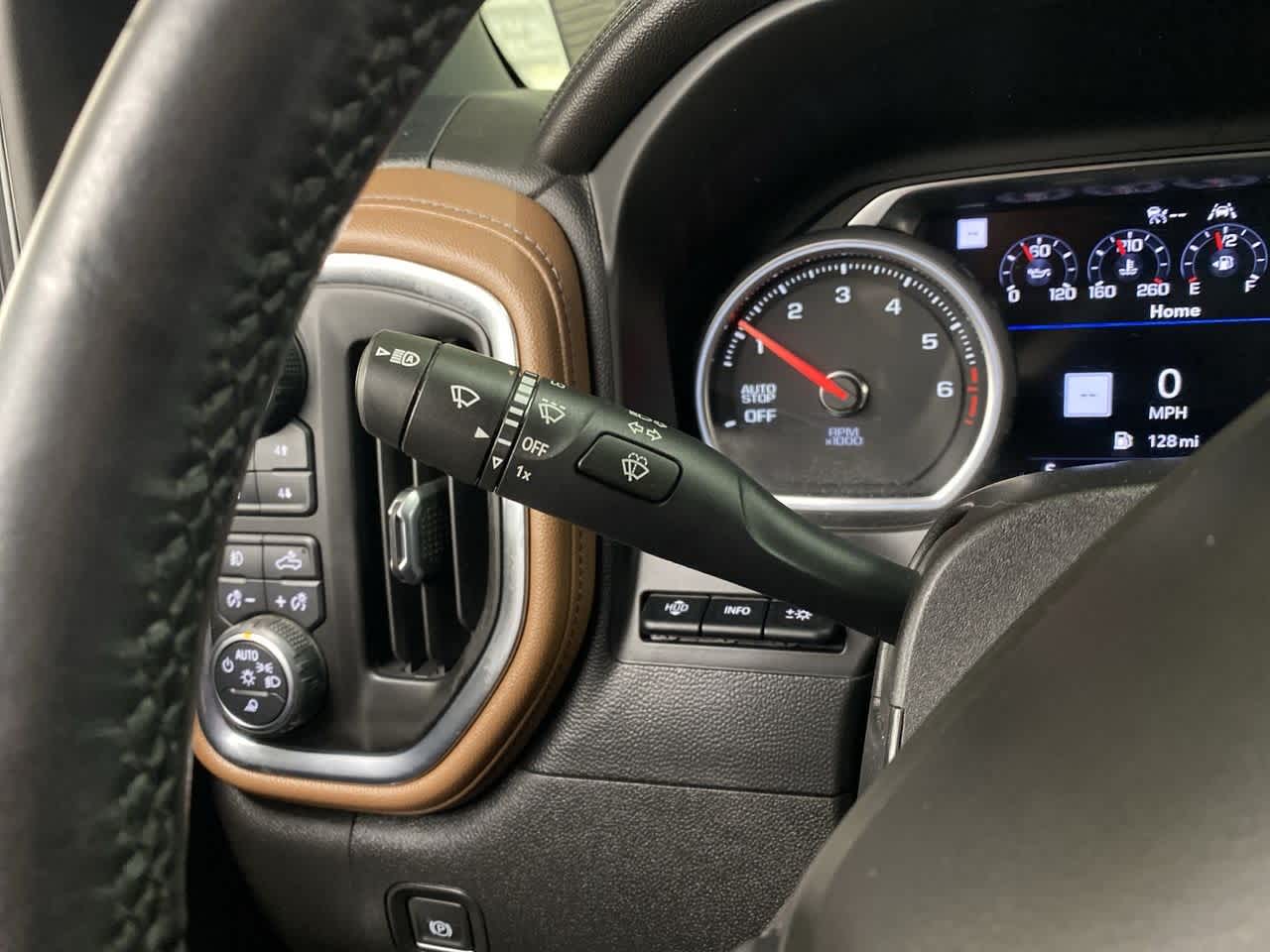 Thumbnail: 2021 Chevrolet Silverado 1500 - 24