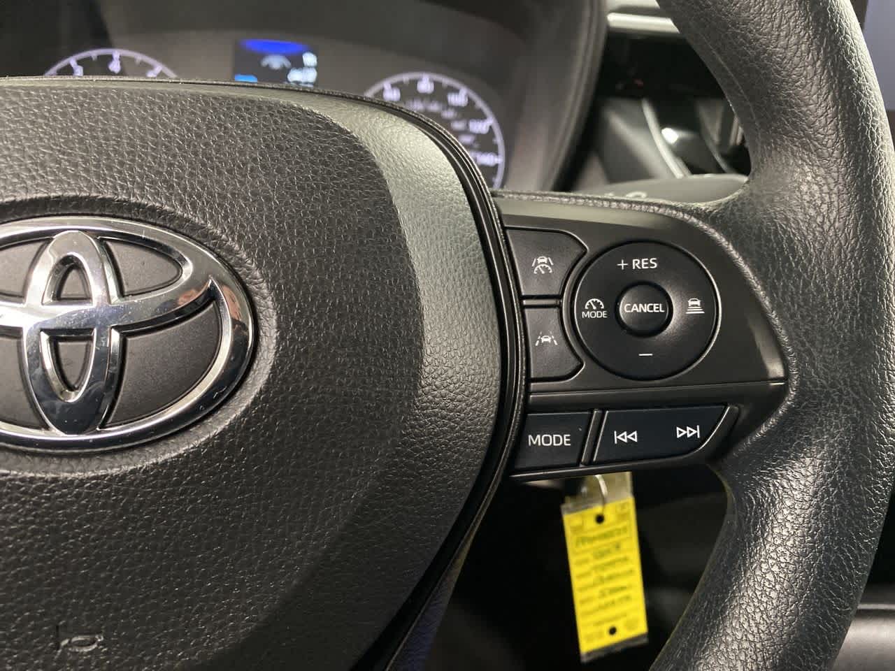 Thumbnail: 2023 Toyota Corolla - 22