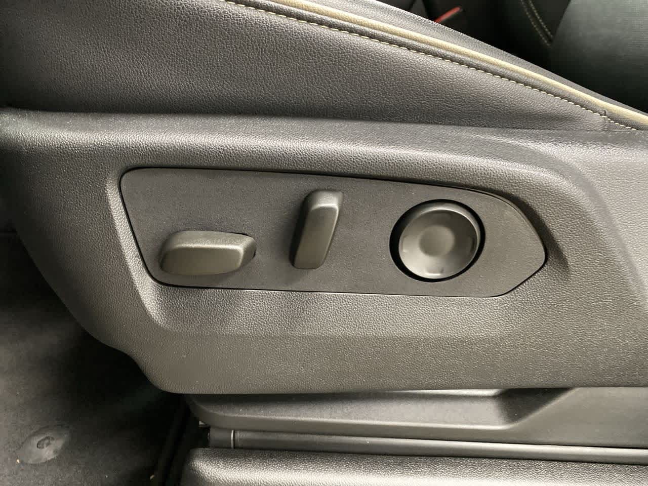 Thumbnail: 2025 Chevrolet Tahoe - 14