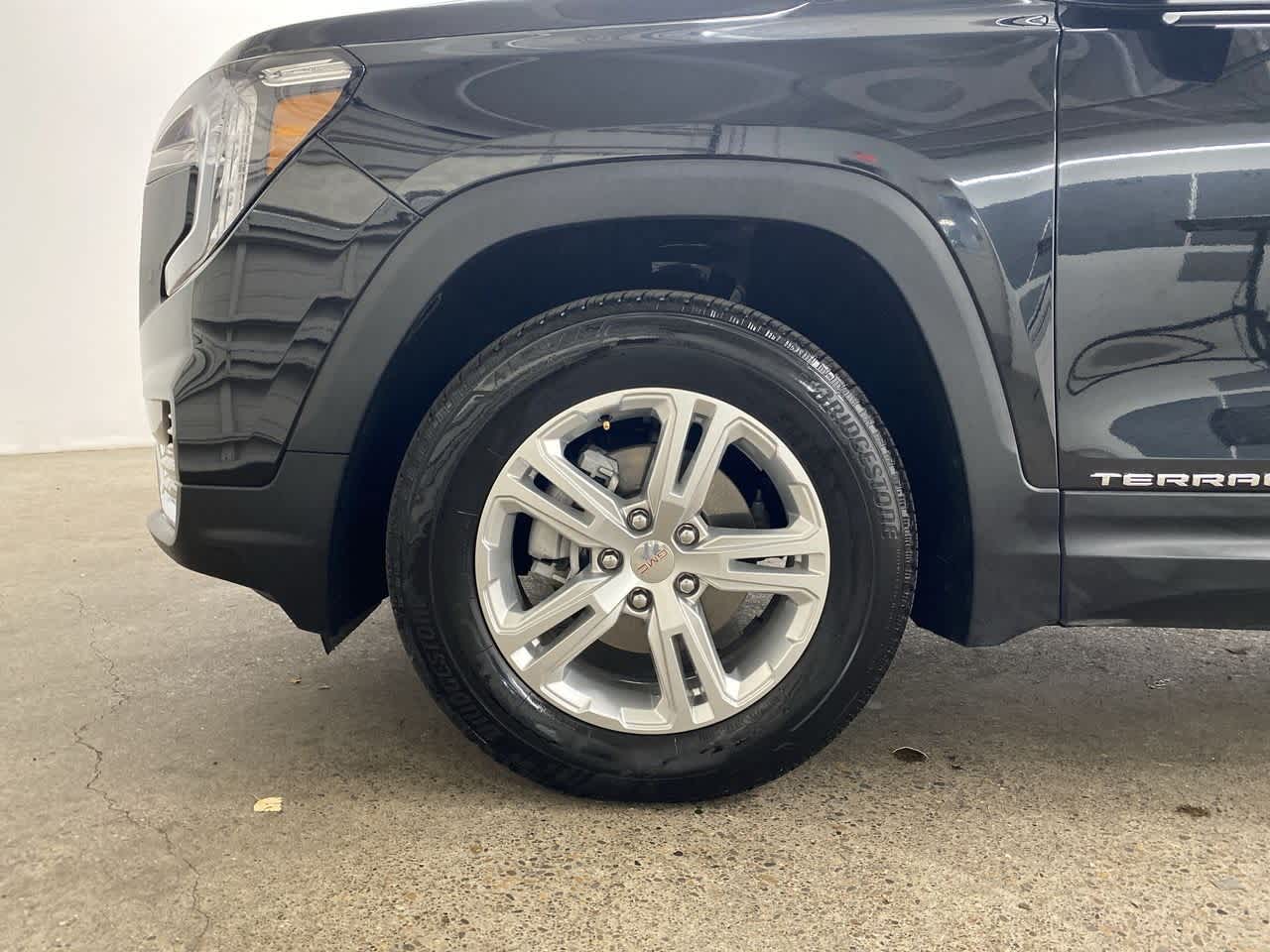 Thumbnail: 2024 GMC Terrain - 12