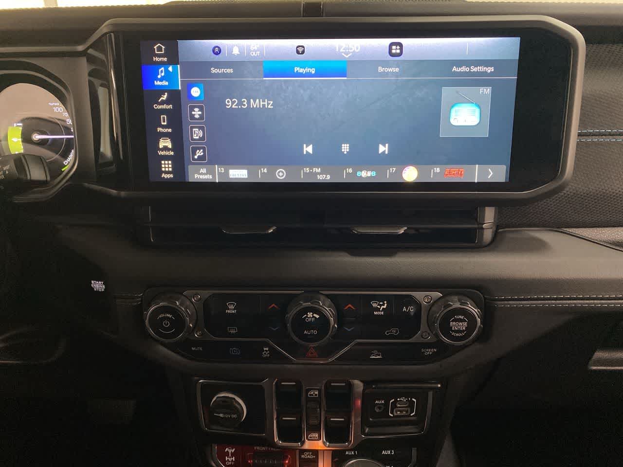 Thumbnail: 2024 Jeep Wrangler - 25