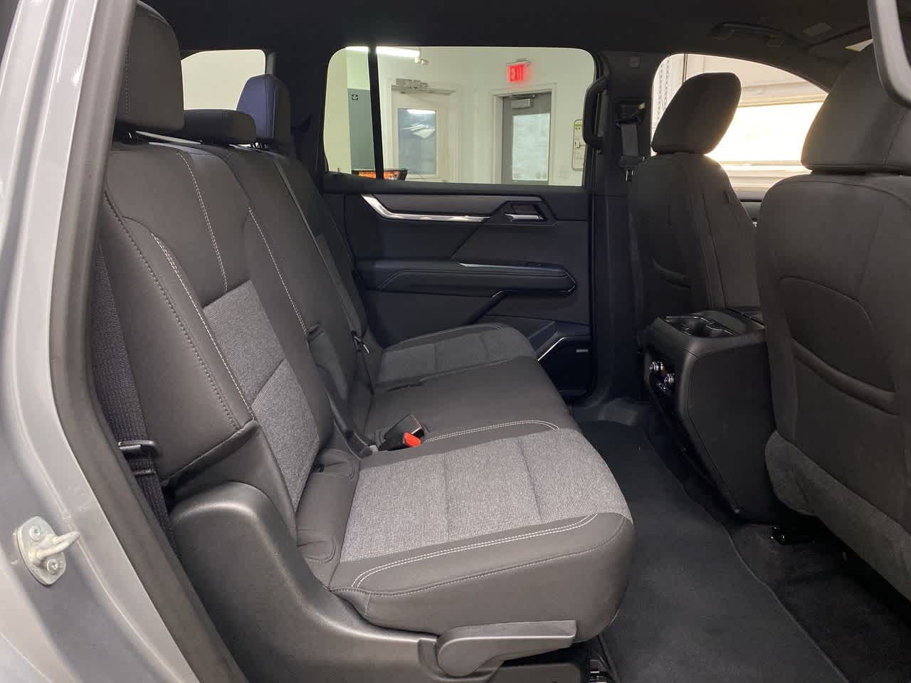 Thumbnail: 2025 GMC Acadia - 19