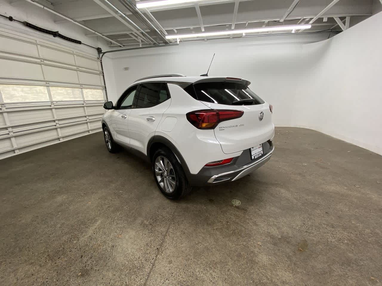 Thumbnail: 2022 Buick Encore GX - 4