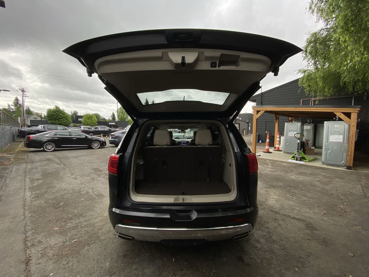 Thumbnail: 2018 GMC Acadia - 29