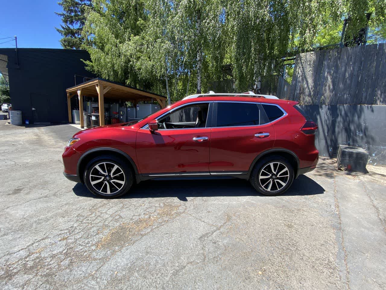 Thumbnail: 2019 Nissan Rogue - 3