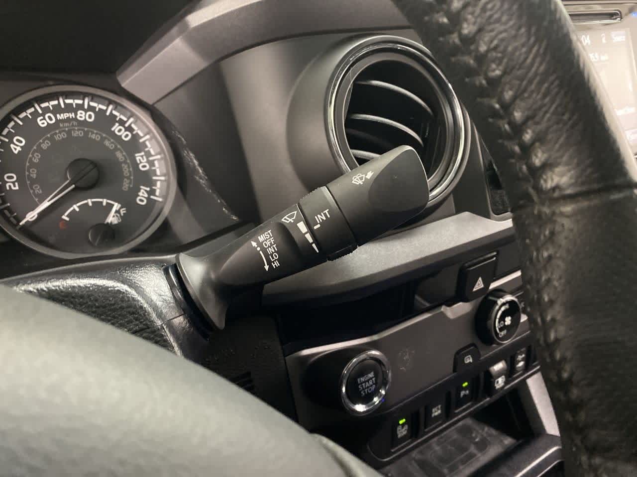 Thumbnail: 2018 Toyota Tacoma - 22