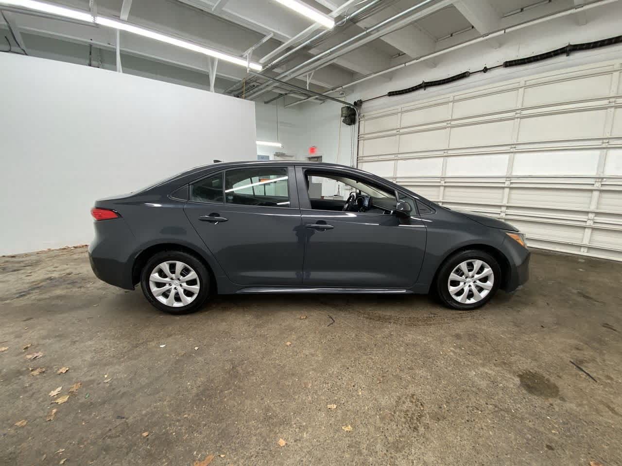 Thumbnail: 2023 Toyota Corolla - 7