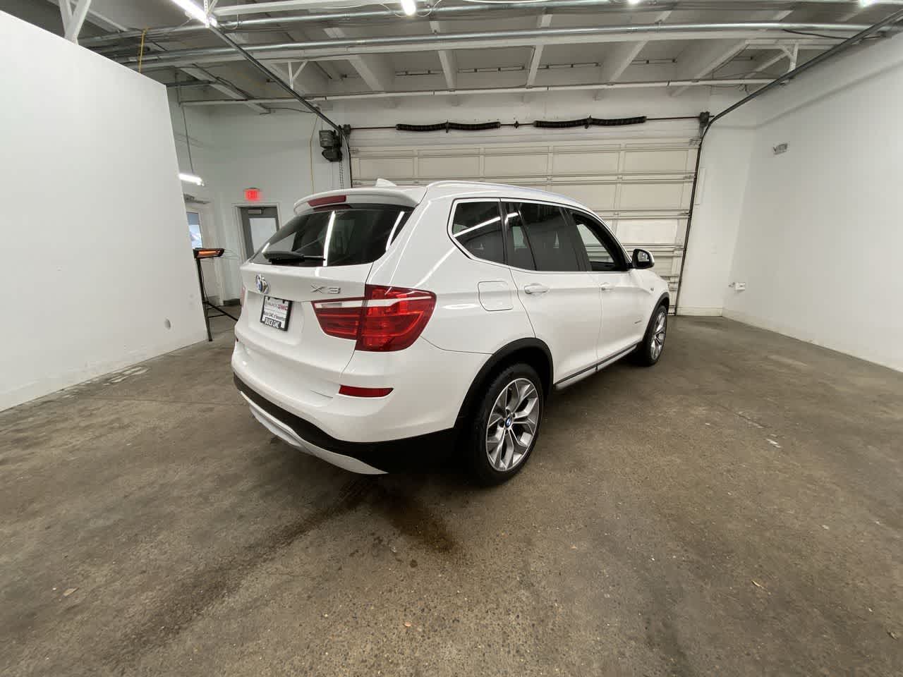 Thumbnail: 2016 BMW X3 - 6