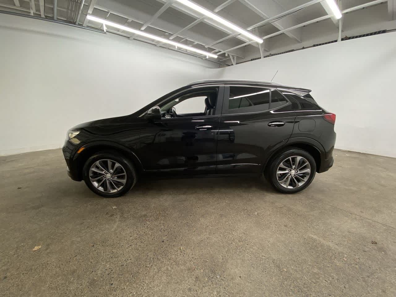 Thumbnail: 2022 Buick Encore GX - 3