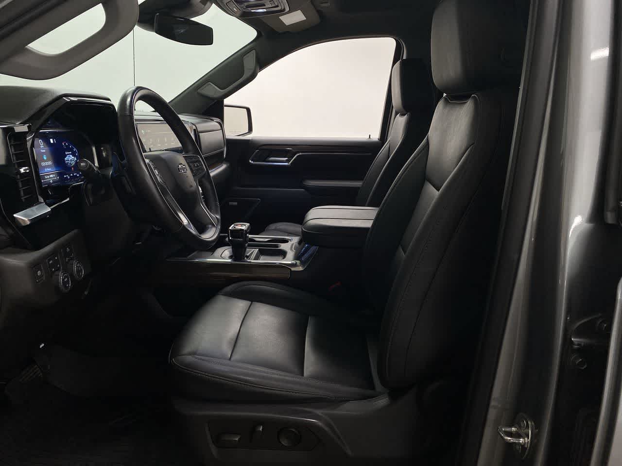 Thumbnail: 2023 Chevrolet Silverado 1500 - 13