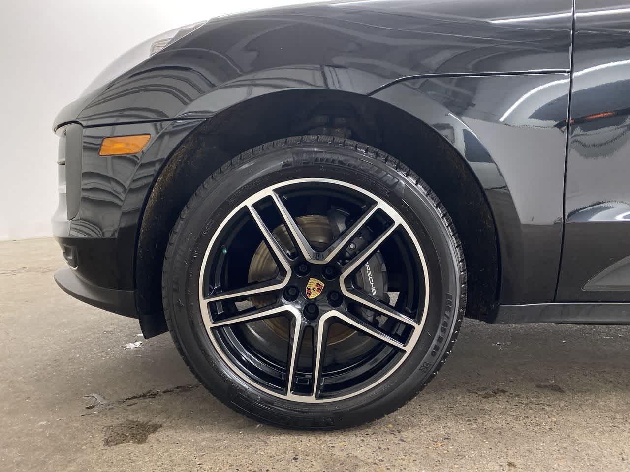 Thumbnail: 2021 Porsche Macan - 10