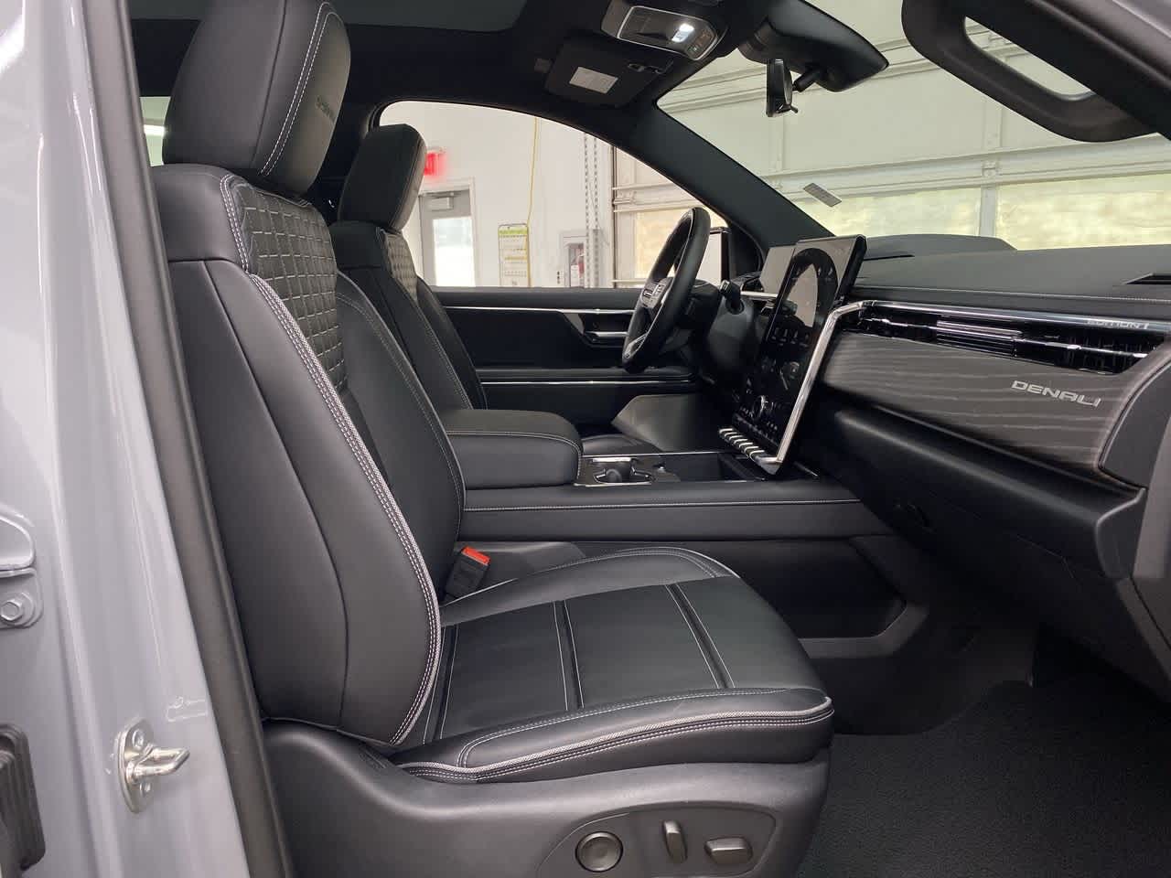 2024 GMC Sierra EV Denali 20
