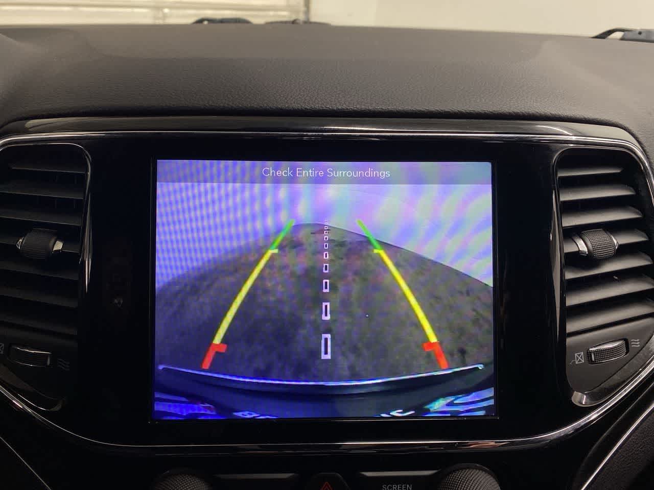 Thumbnail: 2019 Jeep Grand Cherokee - 24