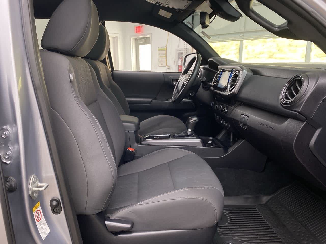 Thumbnail: 2018 Toyota Tacoma - 18