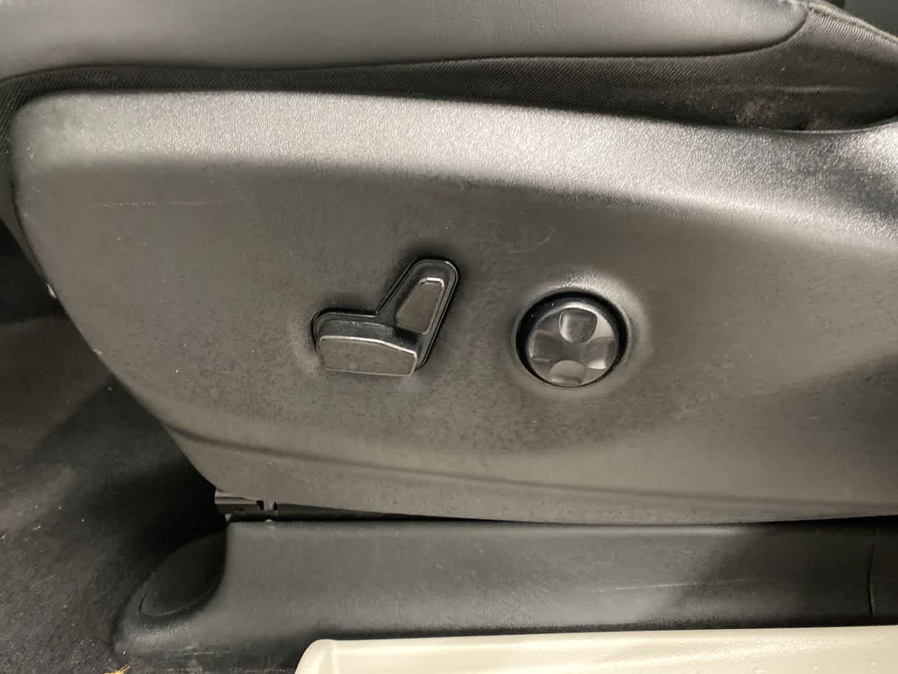 Thumbnail: 2024 Chrysler Pacifica - 14