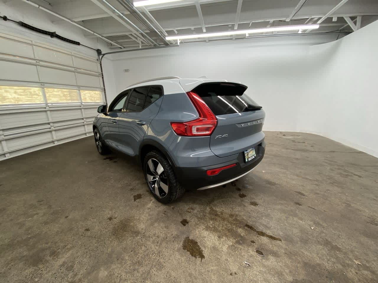 Thumbnail: 2020 Volvo XC40 - 4