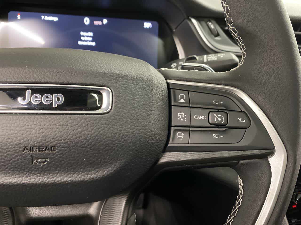 Thumbnail: 2025 Jeep Grand Cherokee - 22