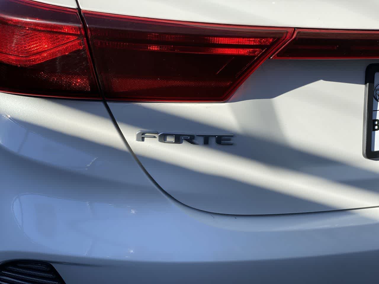 Thumbnail: 2024 Kia Forte - 10