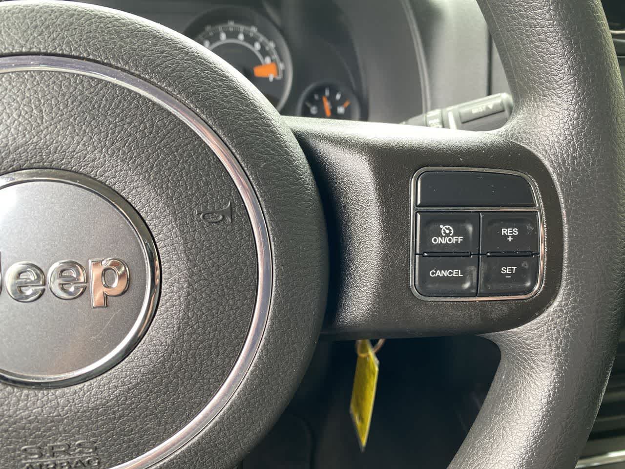 Thumbnail: 2015 Jeep Patriot - 22
