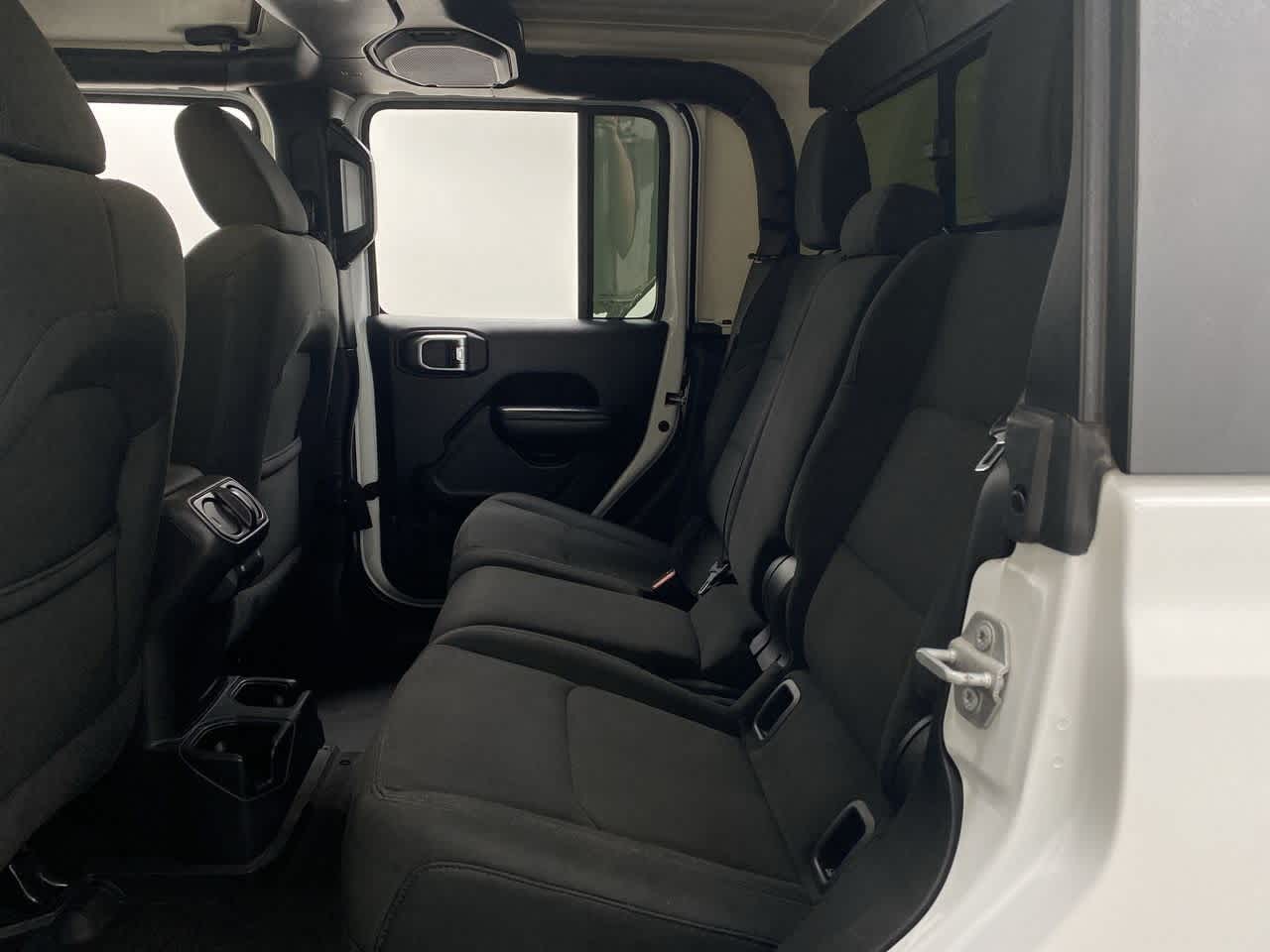Thumbnail: 2020 Jeep Gladiator - 16