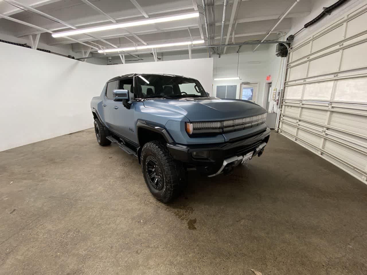 Thumbnail: 2024 GMC Hummer EV - 8