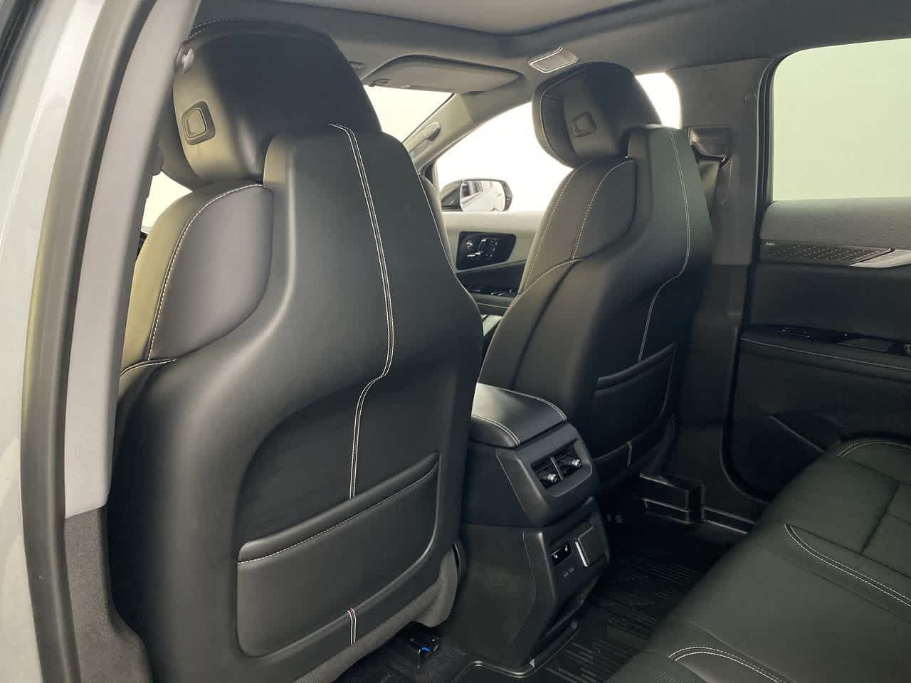 Thumbnail: 2025 Cadillac Optiq - 17