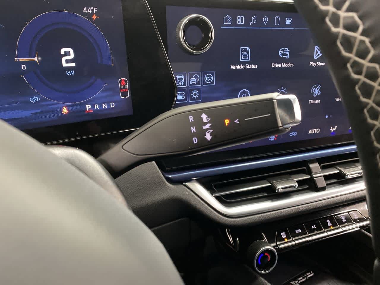 Thumbnail: 2025 Chevrolet Equinox - 25