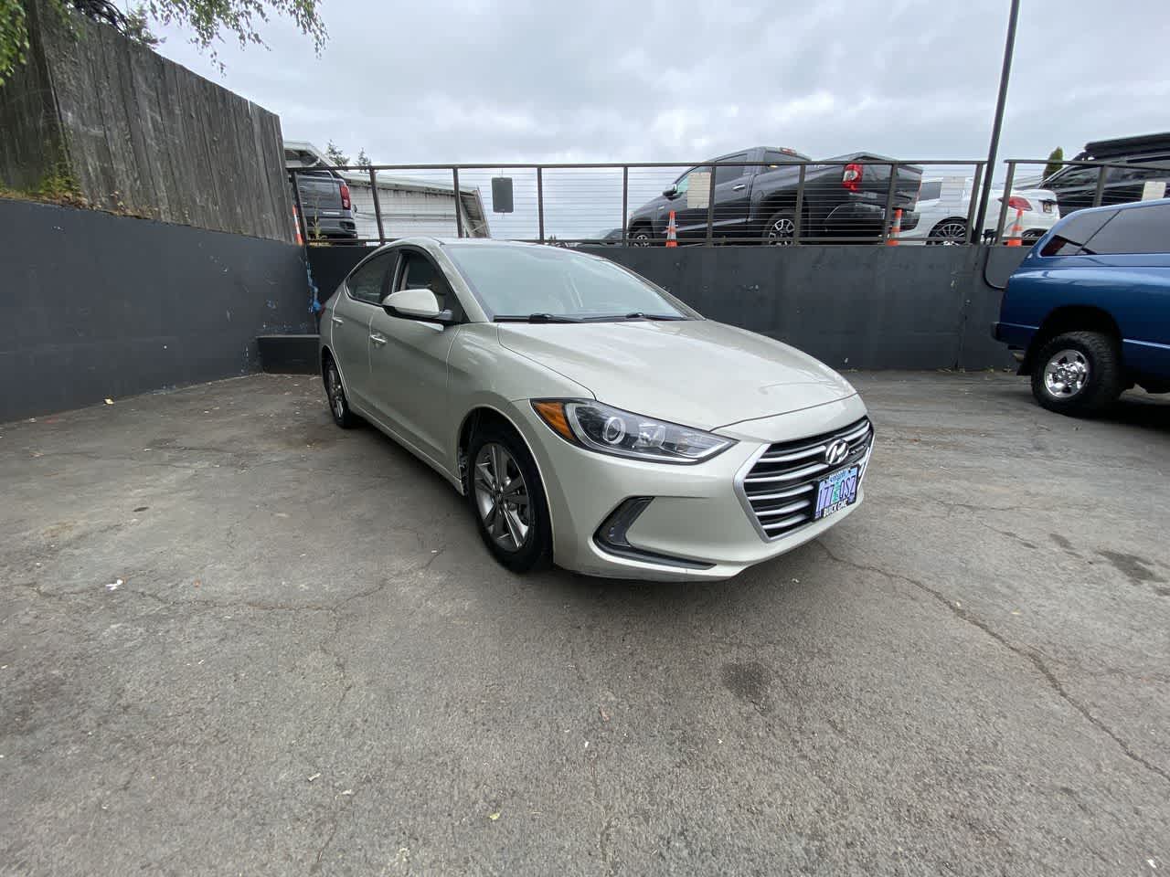 Thumbnail: 2018 Hyundai Elantra - 8