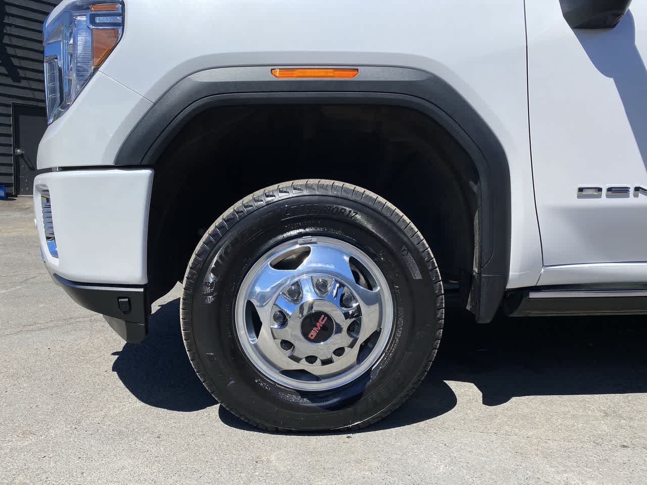 Thumbnail: 2023 GMC Sierra 3500 - 11