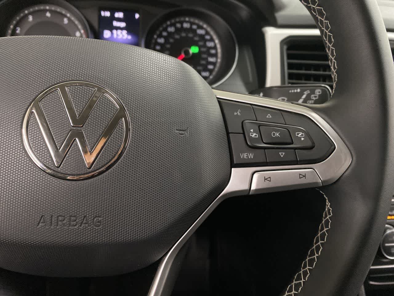 Thumbnail: 2021 Volkswagen Atlas - 22