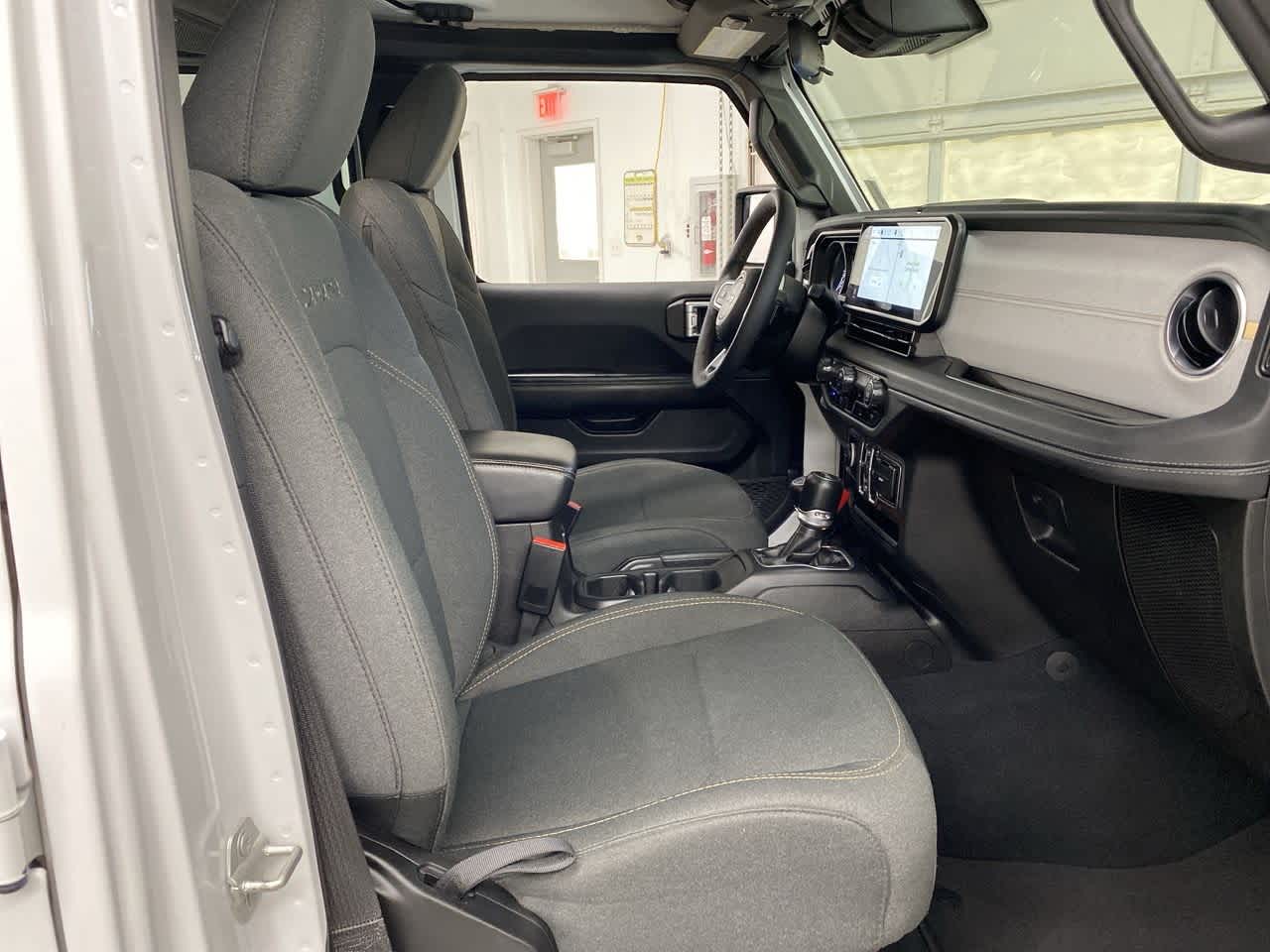 Thumbnail: 2024 Jeep Wrangler - 19