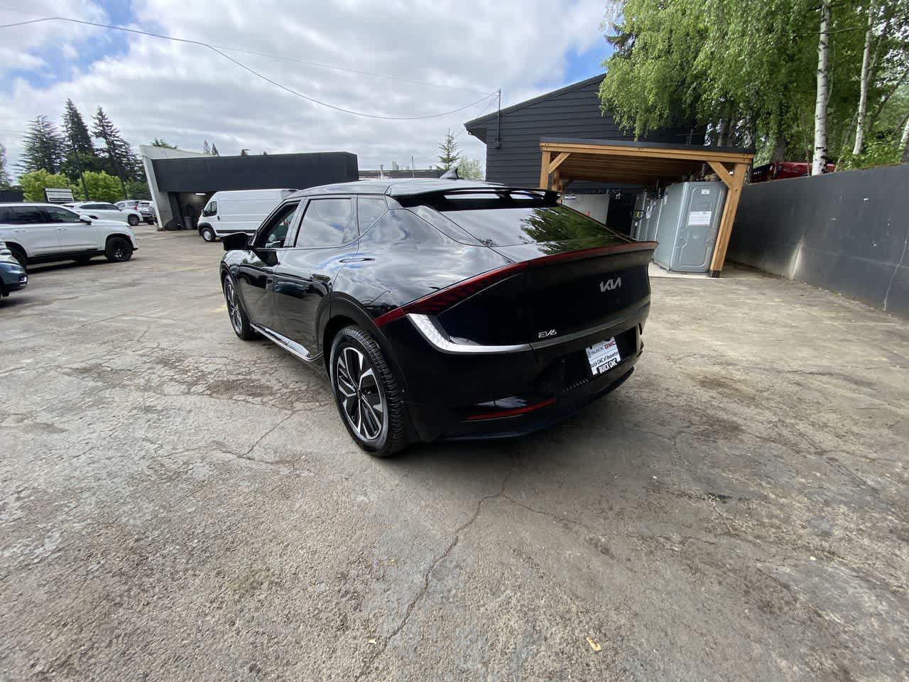 Thumbnail: 2023 Kia EV6 - 4