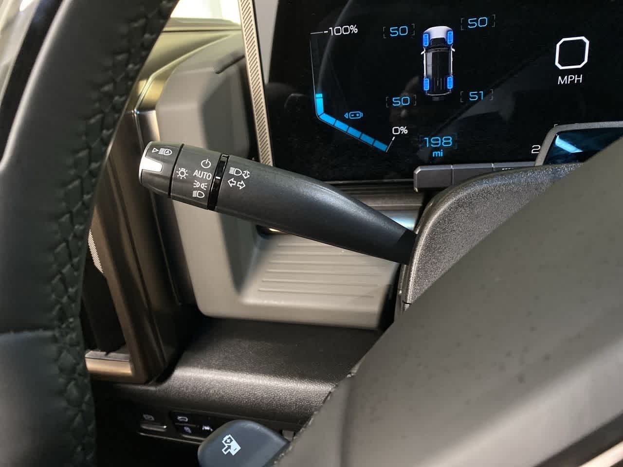 Thumbnail: 2024 GMC Hummer EV - 23