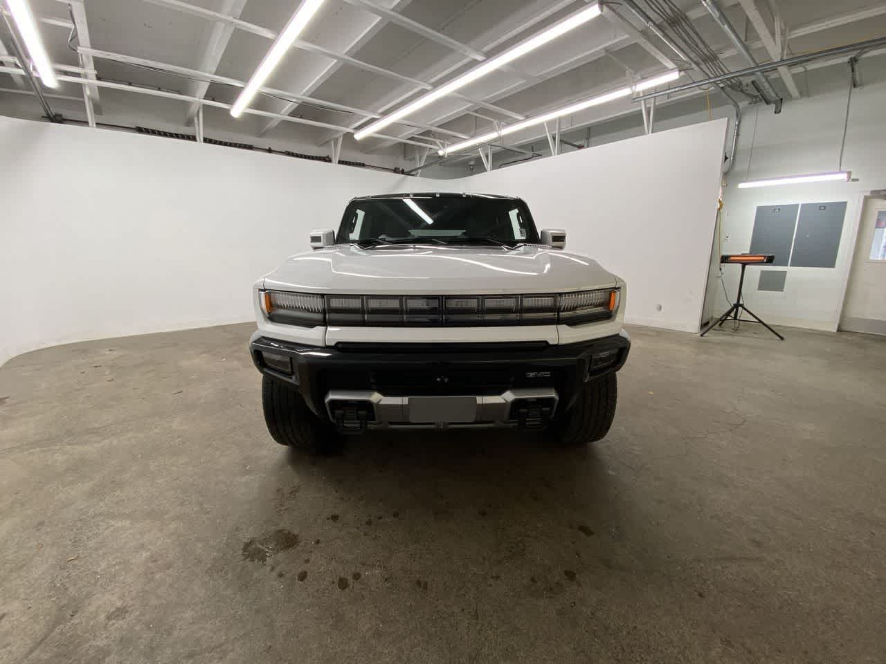 Thumbnail: 2025 GMC Hummer EV - 9